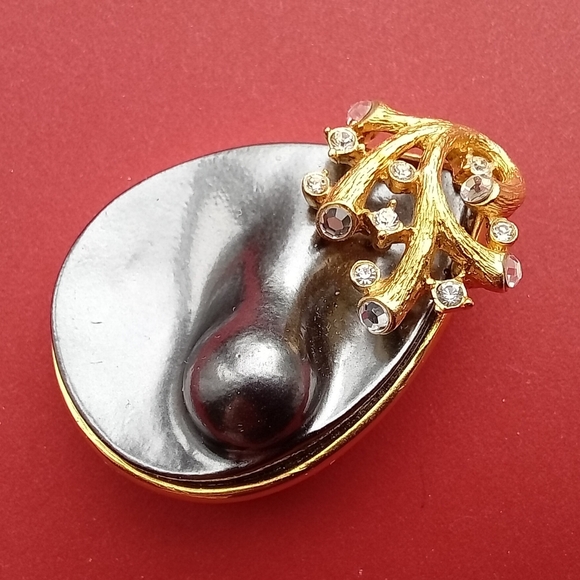 IVANA signed, Elegant Gold  Toned and Grey Main Part , Rhinestones Brooch - Picture 3 of 5